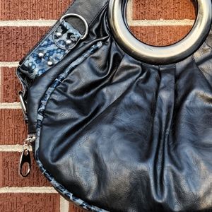 Circle hard handle bag